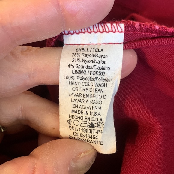 FASHION TO FIGURE STRETCH CHERRY RED BURGUNDY RUCHED FRONT WIGGLE DRESS - Picture 8 of 13